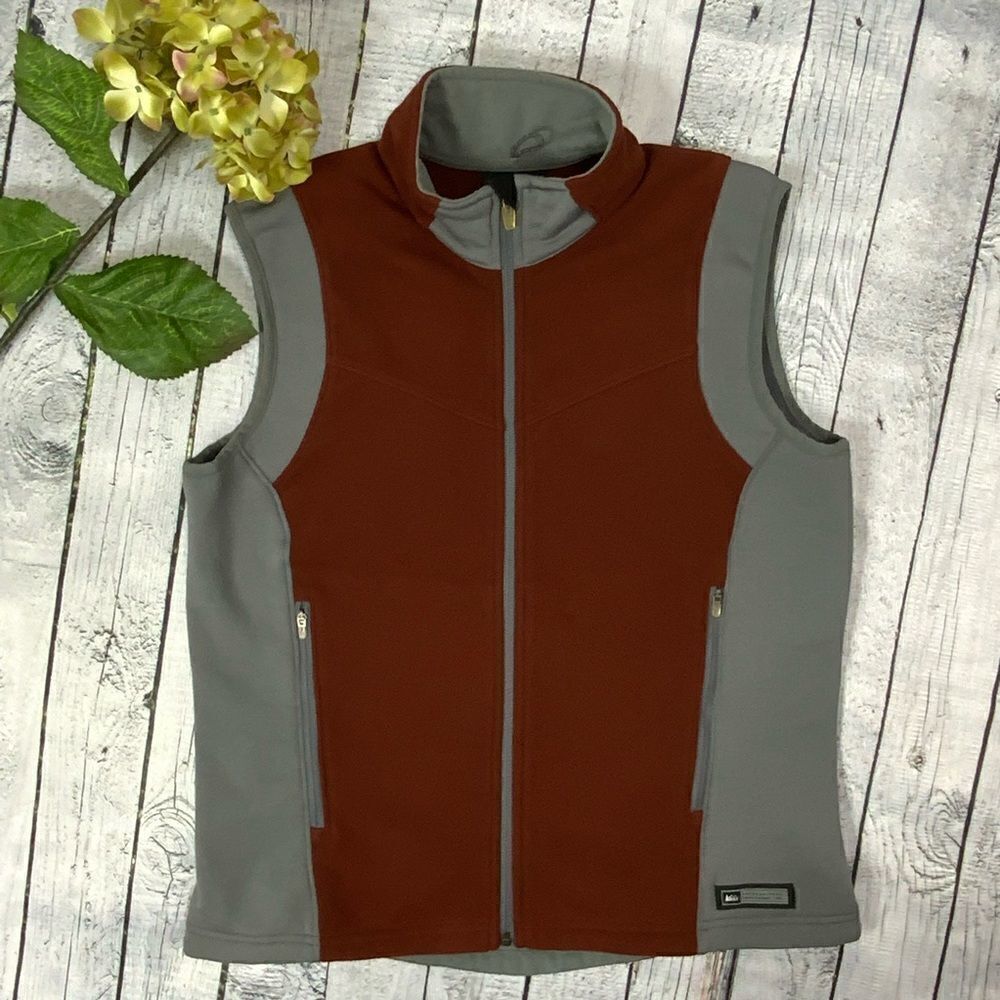 REI Woman's medium fleece vest 